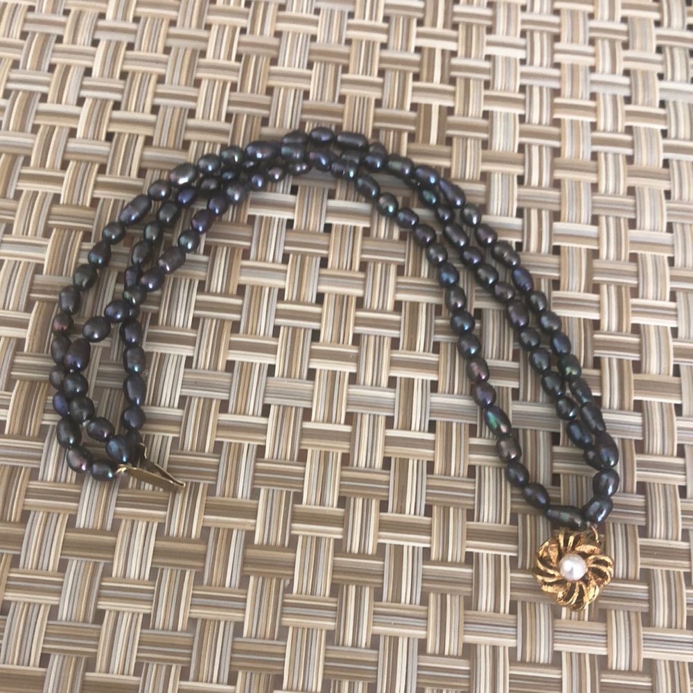 Fresh water 3 strand dark pearl bracelet - gorgeous & quality piece 7.5 inches